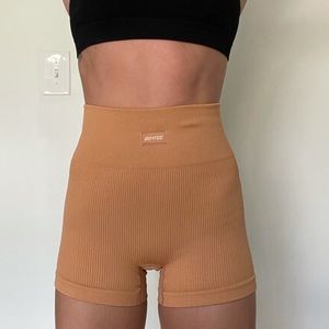 BoandTee shorts
